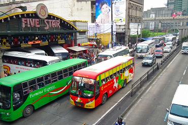 フィリピンの長距離バス